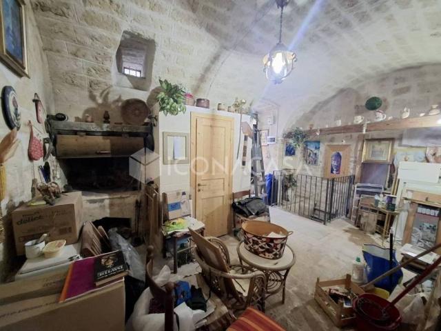 Casa indipendente in vendita a Adelfia BA