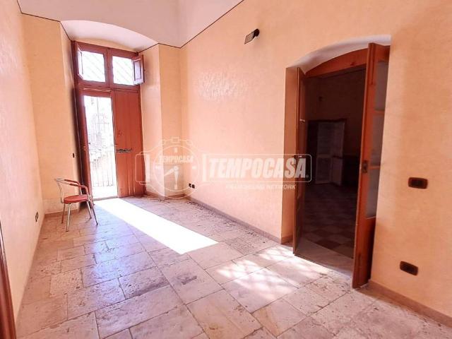 Casa indipendente in vendita a Adelfia BA