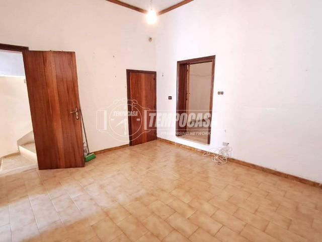 Casa indipendente in vendita a Adelfia BA