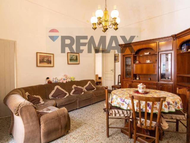 Casa indipendente in vendita a Adrano CT