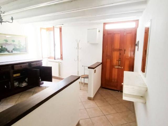 Casa indipendente in vendita a Adria RO