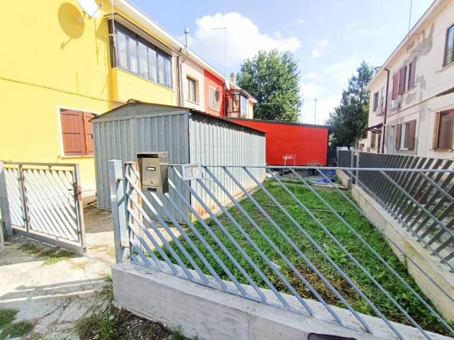 Casa indipendente in vendita a Adria RO