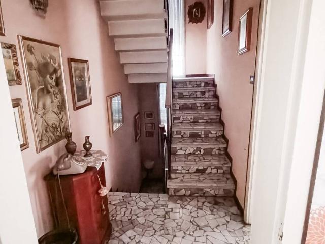 Casa indipendente in vendita a Adria RO