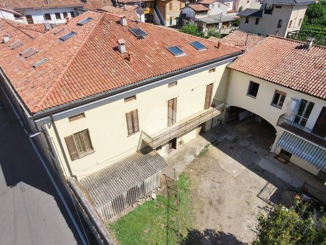 Casa indipendente in vendita a Adro BS