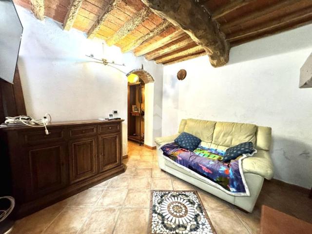 Casa indipendente in vendita a Agliana PT