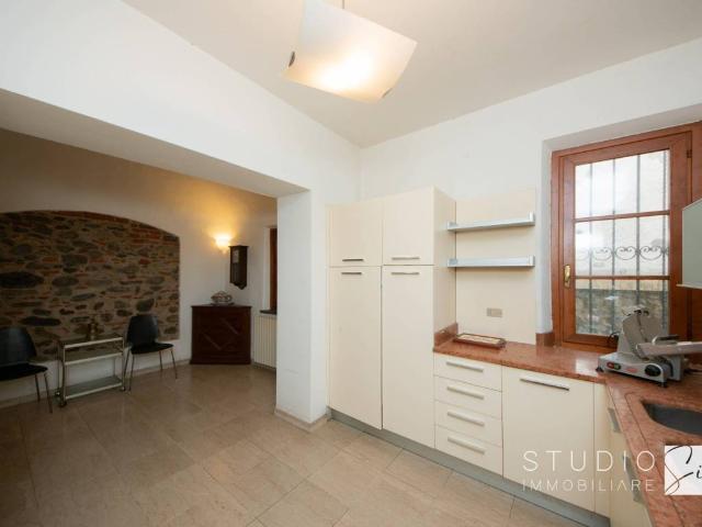 Casa indipendente in vendita a Agliana PT