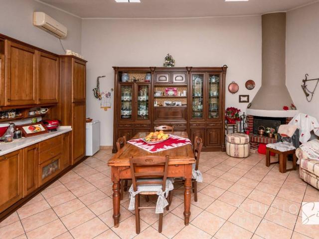 Casa indipendente in vendita a Agliana PT