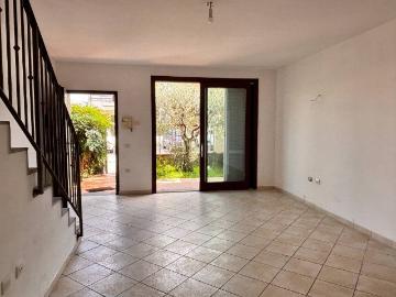 Ferruccia Pistoia, Via Buia Pistoia, Candeglia