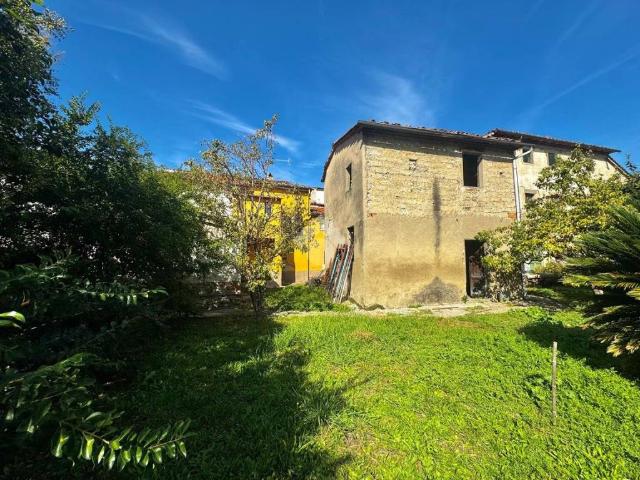 Casa indipendente in vendita a Agliana PT