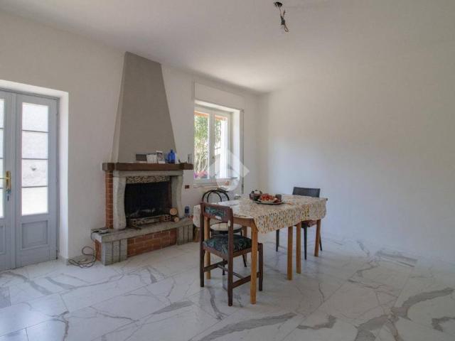 Casa indipendente in vendita a Agnosine BS