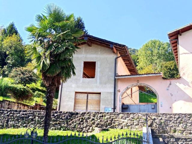 Casa indipendente in vendita a Agnosine BS