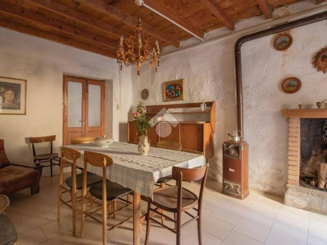 Casa indipendente in vendita a Agnosine BS