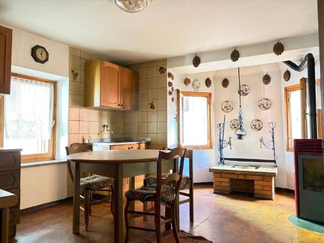 Casa indipendente in vendita a Agordo BL