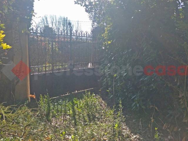 Casa indipendente in vendita a Agrate Conturbia NO