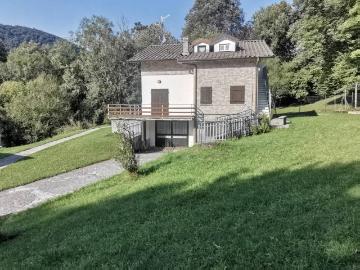 Casa indipendente in vendita a Alta Valle Intelvi CO