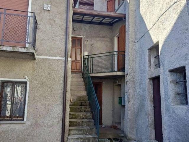 Casa indipendente in vendita a Alta Valle Intelvi CO