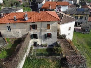 Casa indipendente in vendita a Alta Valle Intelvi CO