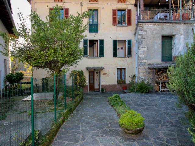 Casa indipendente in vendita a Alta Valle Intelvi