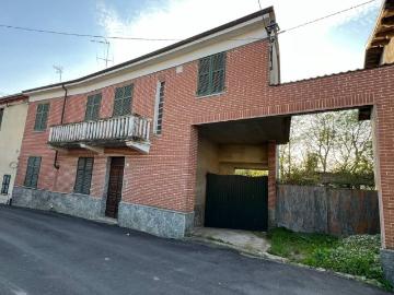 Casa indipendente in vendita a Altavilla Monferrato AL