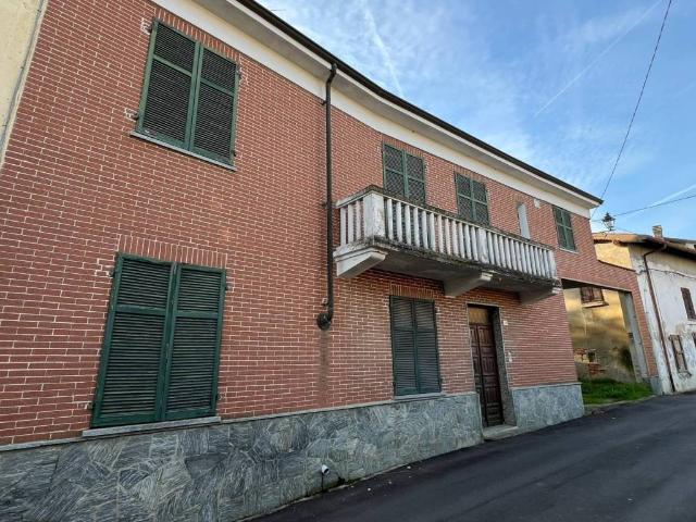 Casa indipendente in vendita a Altavilla Monferrato AL