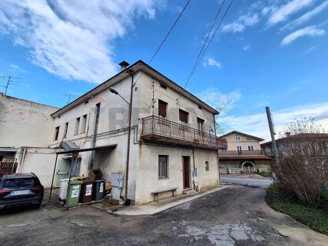 Casa indipendente in vendita a Altino
