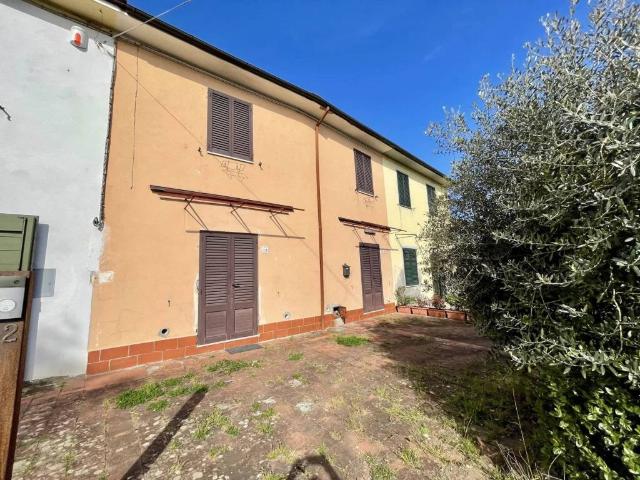 Casa indipendente in vendita a Altopascio LU