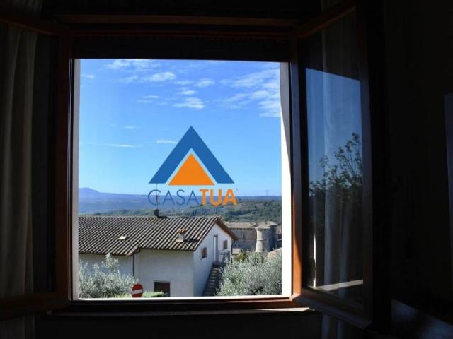 Casa indipendente in vendita a Alviano TR
