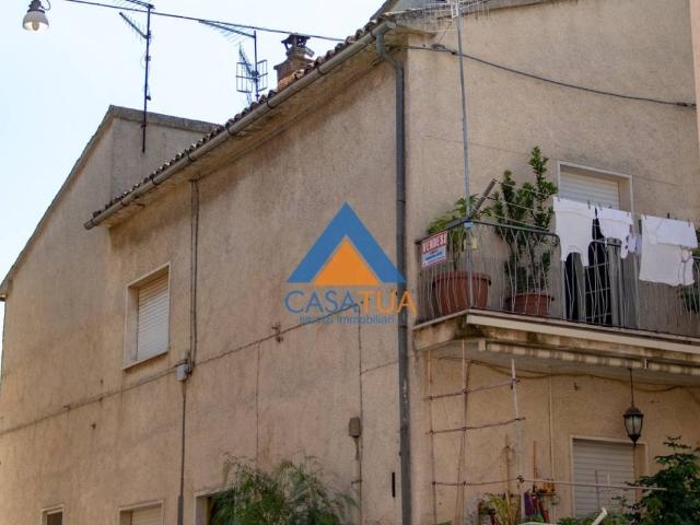 Casa indipendente in vendita a Alviano TR