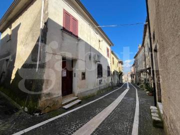 Casa indipendente in vendita a Alvignano CE