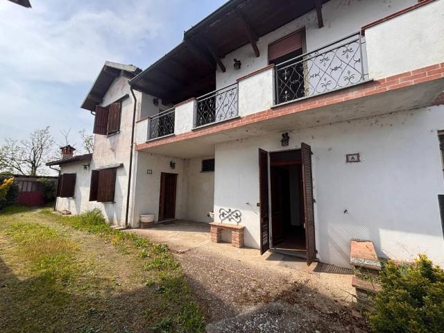 Casa indipendente in vendita a Alagna PV