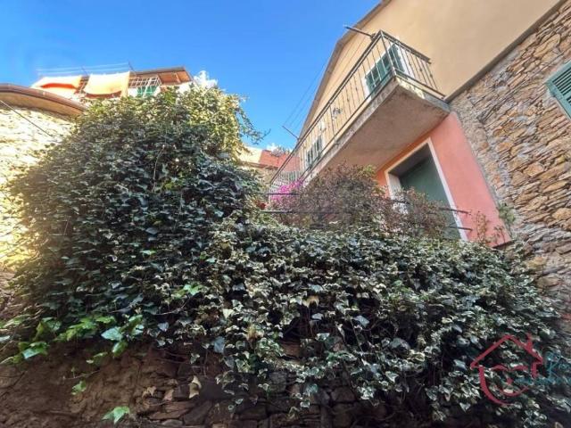 Casa indipendente in vendita a Alassio SV