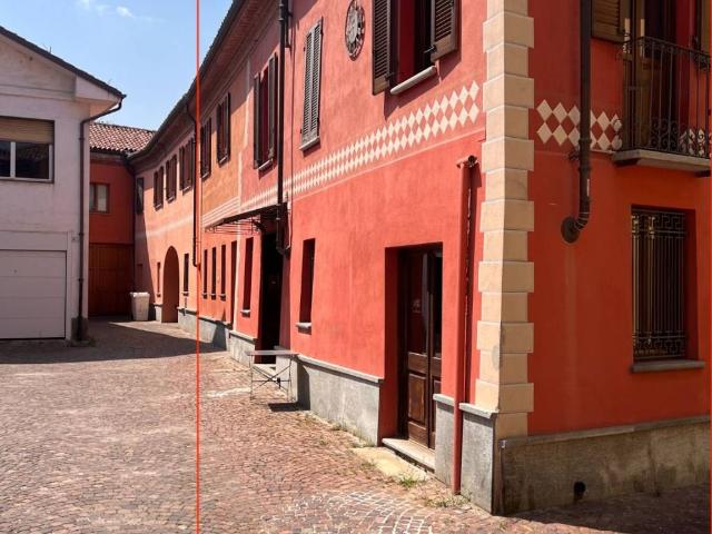 Casa indipendente in vendita a Alba CN