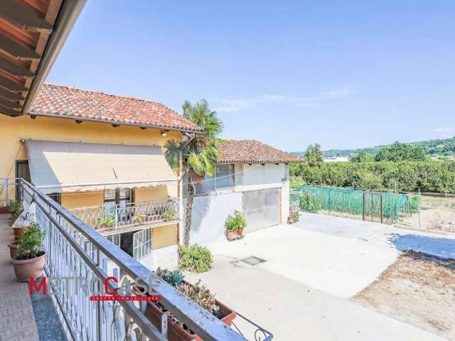 Casa indipendente in vendita a Alba CN
