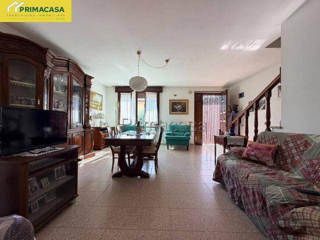 Casa indipendente in vendita a Albaredo d'Adige VR
