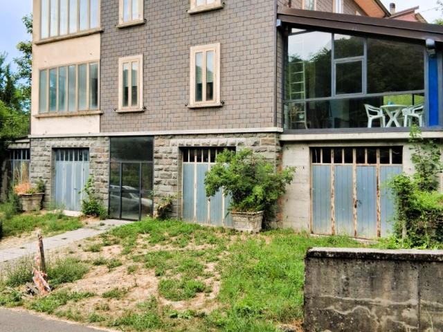 CASA INDIPENDENTE in VENDITA a ALBARETO Albareto di 10 vani