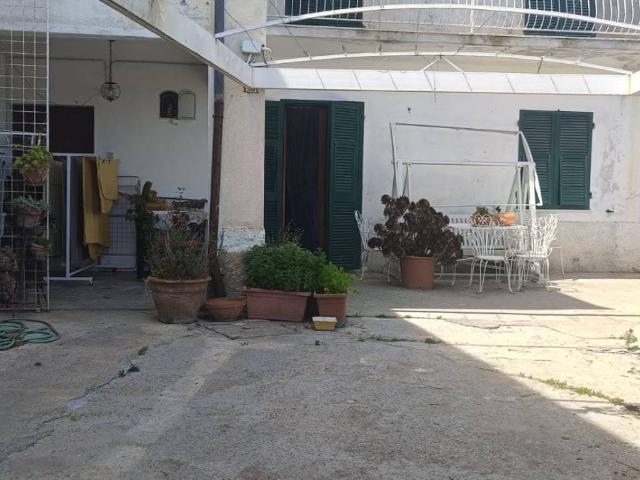 Casa indipendente in vendita a Onzo SV