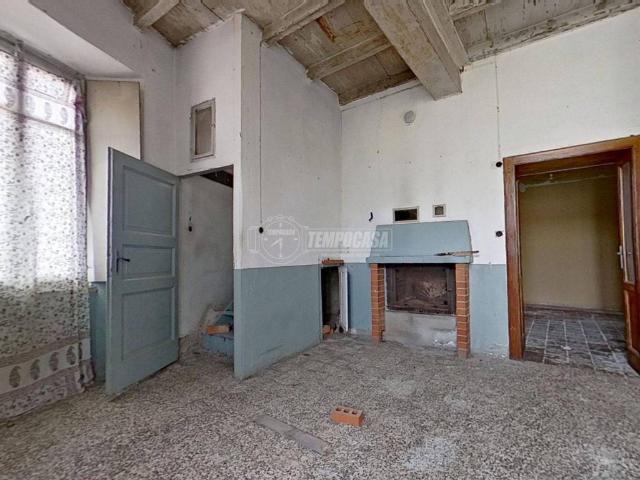 Casa indipendente in vendita a Albese con Cassano CO