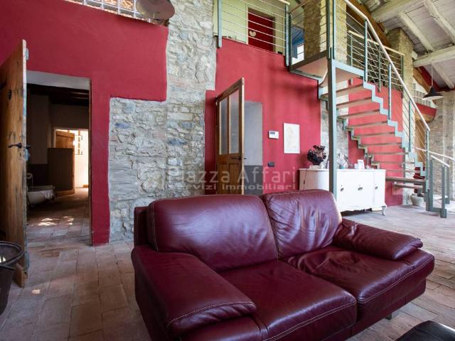 Casa indipendente in vendita a Albinea RE