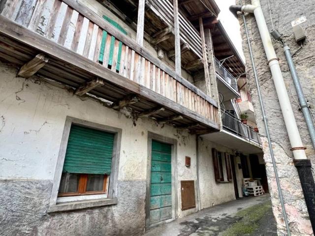 Casa indipendente in vendita a Albino BG