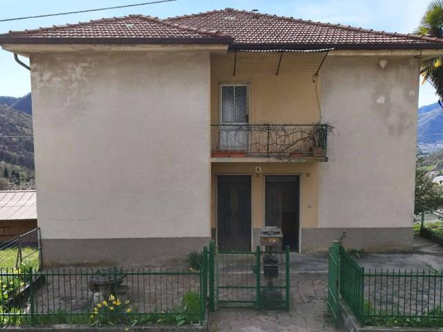 Casa indipendente in vendita a Albino BG