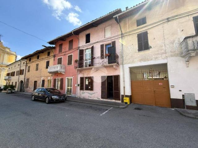 Casa indipendente in vendita a Albiano d'Ivrea TO