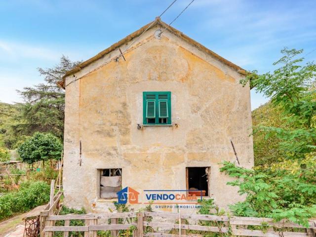 Casa indipendente in vendita a Albisola Superiore SV
