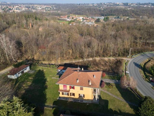 Casa indipendente in vendita a Albizzate VA