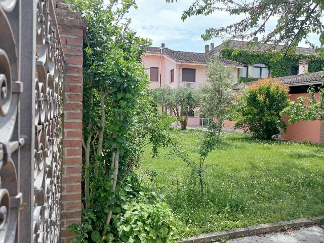 Casa indipendente in vendita a Alessandria