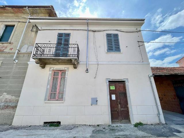 Casa indipendente in vendita a Alessandria AL