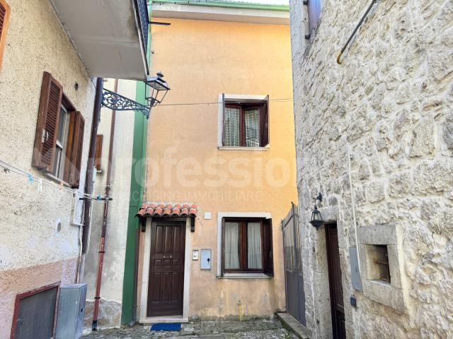 Casa indipendente in vendita a Alfedena