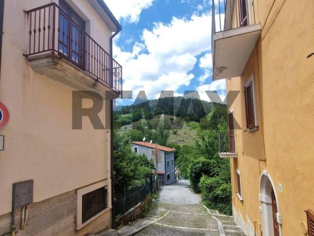 Casa indipendente in vendita a Alfedena AQ