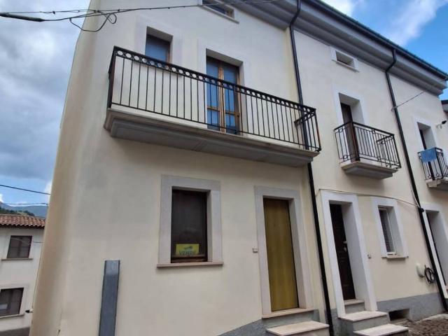 Casa indipendente in vendita a Alfedena AQ