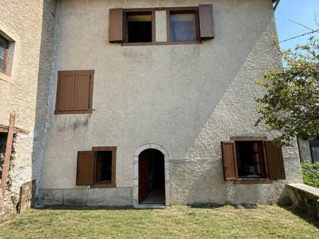 Casa indipendente in vendita a Algua BG
