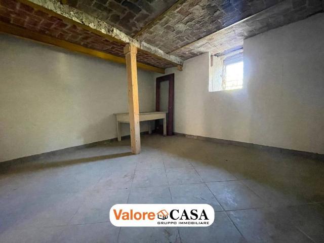 Casa indipendente in vendita a Alice Bel Colle AL